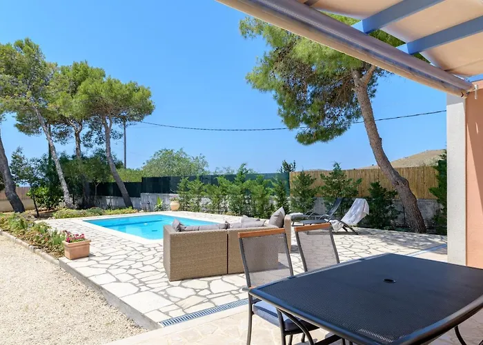 Ponderosa Kefalonia Lixouri