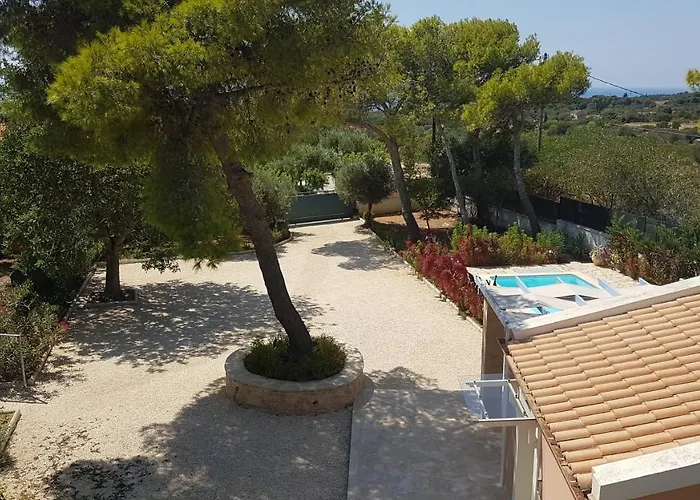 Ponderosa Kefalonia Villa Lixúri
