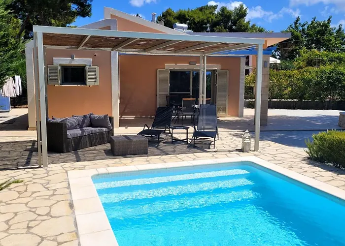 Ponderosa Kefalonia Lixúri