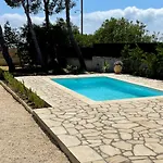 Ponderosa Kefalonia * Lixúri