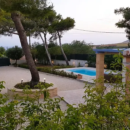 Вилла Ponderosa Kefalonia *