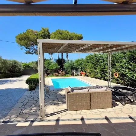 Ponderosa Kefalonia Vila