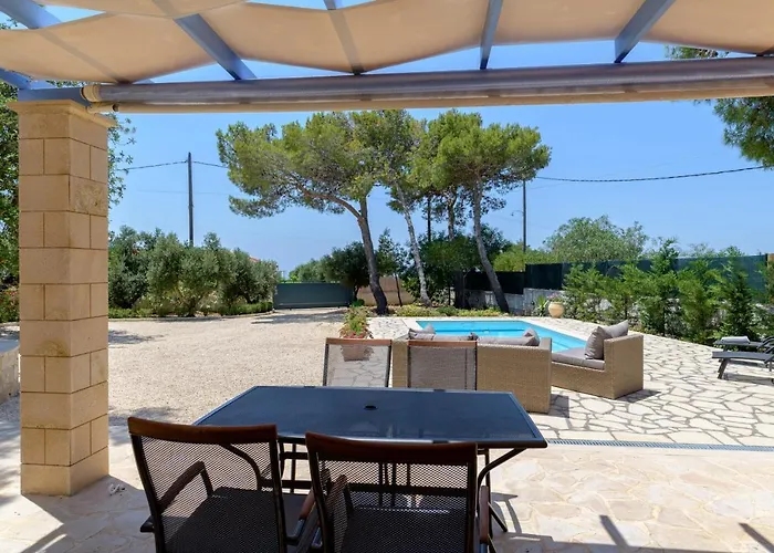 Ponderosa Kefalonia