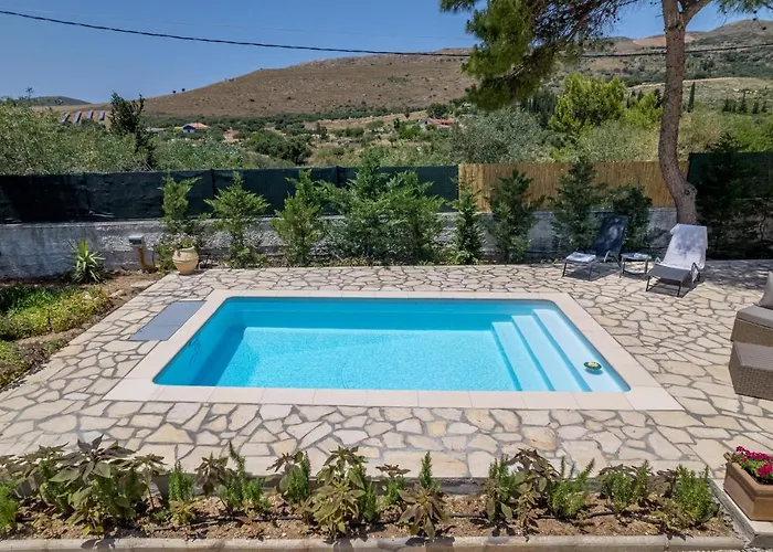 Ponderosa Kefalonia Lixúri