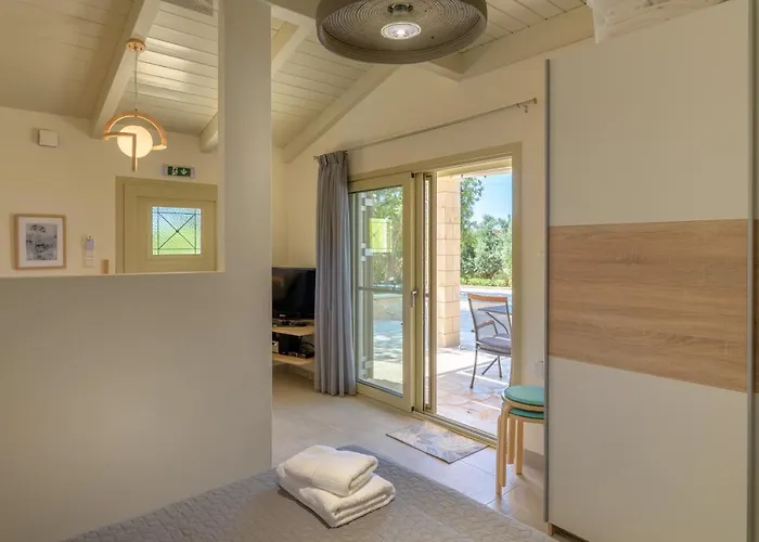 Ponderosa Kefalonia * Lixouri