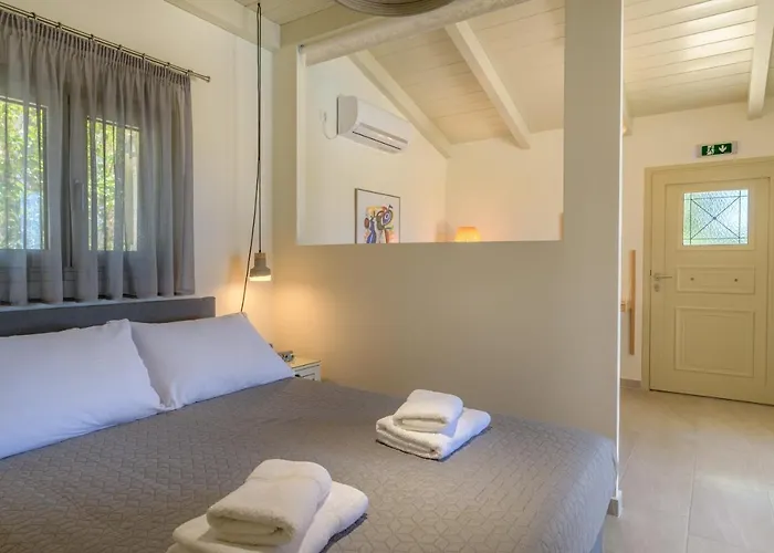 Ponderosa Kefalonia Willa Lixouri