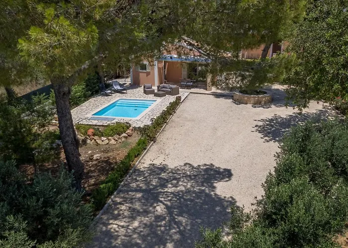 Ponderosa Kefalonia 릭수리